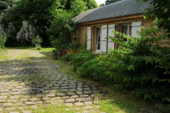 Gite-Floing-Ardennes-la cour